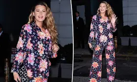 Fans poke fun at Blake Lively's floral Chanel suit : 'Thought she was in her PJs'