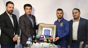 تقدیر از بهترین بازیکن فوتسال آسیا، توسط مدیران گهرزمین