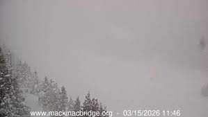 Mackinac Bridge closes as blizzard expected create dangerous travel conditions