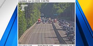 I5 North reopens after crash at Terwilliger curves in SW Portland