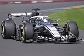 Checo Pérez regresa a F1 con Cadillac