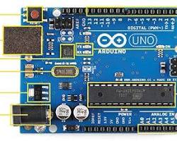 Image of Arduino Uno labeled diagram
