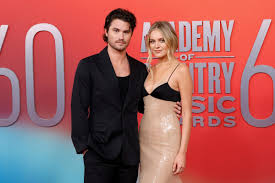 Is Kelsea Ballerini's New Song About Chase Stokes' Ex Madelyn Cline?