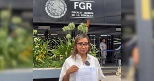 Azucena Cisneros Coss