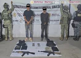 Cae Iván Raymundo Olivas, alias 'El 24', jefe de la facción del grupo criminal 'Chapo Isidro', y 10 más en Sinaloa