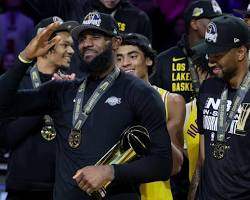 Image of Los Angeles Lakers basketball team celebrating a win