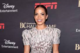 Elle Duncan Dumps ESPN for Netflix Sports Role!