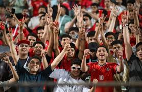 بعد الخسارة في القاهرة .. لاعبو روسيا يشتكون من الجماهير المصرية