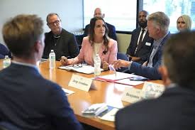 Sara Carter