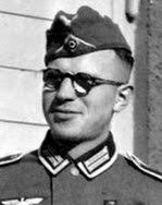 Willi Fritz Löser. wurde am 19.08.1913 in Arnsdorf geboren. Zum Zeitpunkt seines Todes war er Feldwebel. Er ist am 29.03.1945 gefallen. - sterbebild_loeser