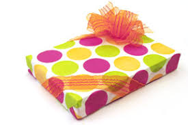 Resultat d'imatges de WRAPPED GIFT