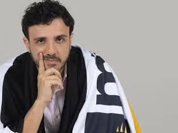 Campanha de Flávio Bolsonaro diz que ele não irá a debates se Renan Santos for Vídeo