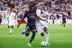 PSG e Aston Villa abrem a temporada do futebol europeu com a Supercopa da Uefa
