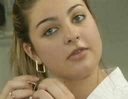 Amanda Sousa, de 18 anos (Foto: Reprodução/ TV Rio Sul). Loura, alta, jovem e bonita. Mas não se engane pela aparência, Amanda é perigosa. - amanda