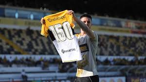 Atleta do Tigre é homenageado antes de duelo contra o Brusque