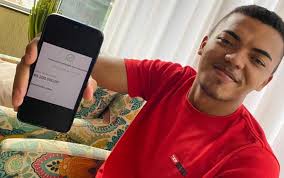 Estudante que devolveu PIX de R$ 200 mil após engano de empresário se mudou para Goiânia pelo sonho de cursar enfermagem