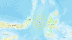 Terremoto de 7.4 de magnitud sacude costas de Indonesia; activan alerta de tsunami