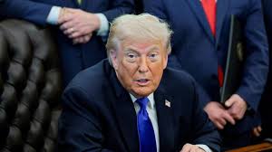 États-Unis : un nouveau revirement pour Donald Trump dans sa quête d’un médecin-chef