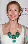 Kelly Rutherford réinvente le make-up light - 379381-kelly-rutherford-reinvente-le-make-up-637x0-2