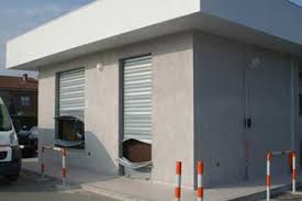 Riparazione Saracinesche Capraia e Limite