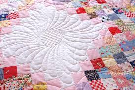 Résultat de recherche d'images pour "scrappy irish chain quilt pattern"