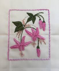 Résultat de recherche d'images pour "embroidery blocks in miniature quilts"