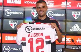 Vasco tem negociação avançada para contratar o meia Alisson, do São Paulo