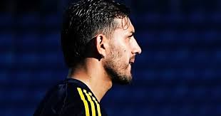 Boca vs Central Córdoba: ¿Paredes Capitán Ante la Baja de Cavani? - Imagen ilustrativa del artículo
