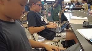 ¡Atención profes py! IA en aulas: ¿Aliado o distractor?