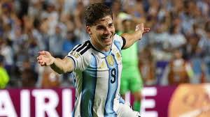 Más presión: el Atlético cita a Julián Álvarez para el 10 de agosto