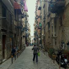 napoli balkonlar ile ilgili görsel sonucu