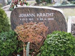 Grab von Johann Kracht (12.03.1912-28.11.1988), Friedhof Warsingsfehn-