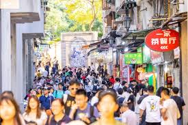 US Closes China Tariff Loophole, Impacting E-commerce and Potentially Macau Tourism