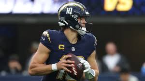 Justin Herbert injury update: Latest on Chargers QB for today's game vs. Eagles