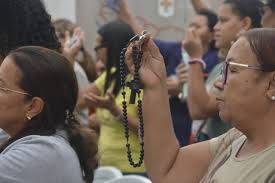 Amigas na Fé convidam fiéis ribeirinhos para Rosário da Madrugada que será transmitido em Penedo