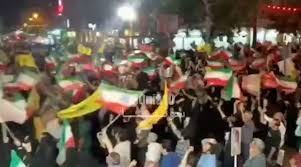 شعار شبانه پس از سخنان عراقچی: صلح نمی‌کنیم با خصم پلید