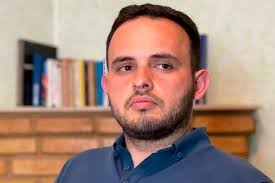 Azerbaïdjan: Journalistes Condamnés à de Lourdes Peines de Prison