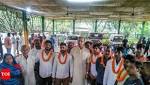 Union minister Jayant Sinha garlands