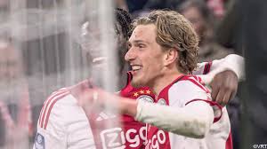 LIVE - Blitzstart voor landskampioen PSV: Pepi doet de Ajax-Belgen in topper meteen achtervolgen