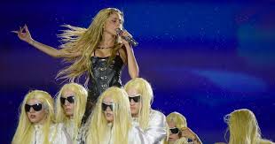 ¿Qué hace que Ángela Torres y Tini Stoessel se vuelvan iconos en el corazón de Córdoba?