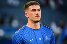 PSG : Matveï Safonov, Nuno Mendes et Vitinha au repos lors de la réception de Lorient, Renato Marin va connaître sa première titularisation