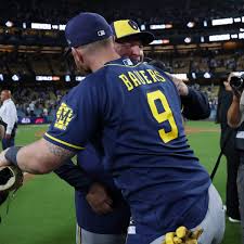 Brewers manager Pat Murphy takes jab at Yankees in viral moment after World Series win - The Athletic