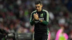 Rafael Márquez firma contrato como técnico del Tri para el ciclo 2030