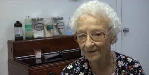 ... as a registered nurse in Florida in October 1952, was born in Washington, Pennsylvania on September 21, 1923 to John Edward and Nellie Agnes Beatty. - nellie-wade-300x151