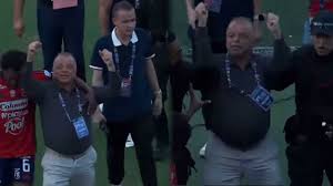 Medellín: Futbolístico Desastre y Crisis Directiva Tras Eliminación de la Liga