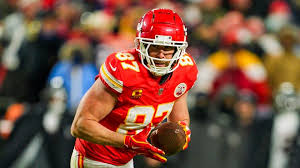 Shocking Move: Kansas City Chiefs Star Suddenly REMOVED from the team amid explosive locker-room chaos—coaches stunned, teammates divided, fans spiraling! Whispers of a secret confrontation, shattered trust, and a dynasty at risk fuel midnight panic: is this the moment the NFL’s loudest powerhouse finally cracks under ego, power plays, and broken brotherhood? - News