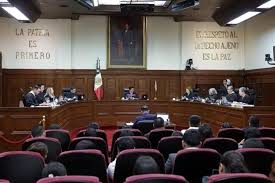 Ampara la Corte contra reducción de salario 'excesivo'