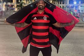 Goleiro Bruno perde liberdade condicional depois de ir a jogo do Flamengo
