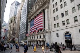 Stock market today: Dow, S&P 500, Nasdaq futures edge lower ahead of PCE inflation data