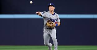 Tommy Edman Faces Possible Offseason Ankle Surgery After Lingering Injury